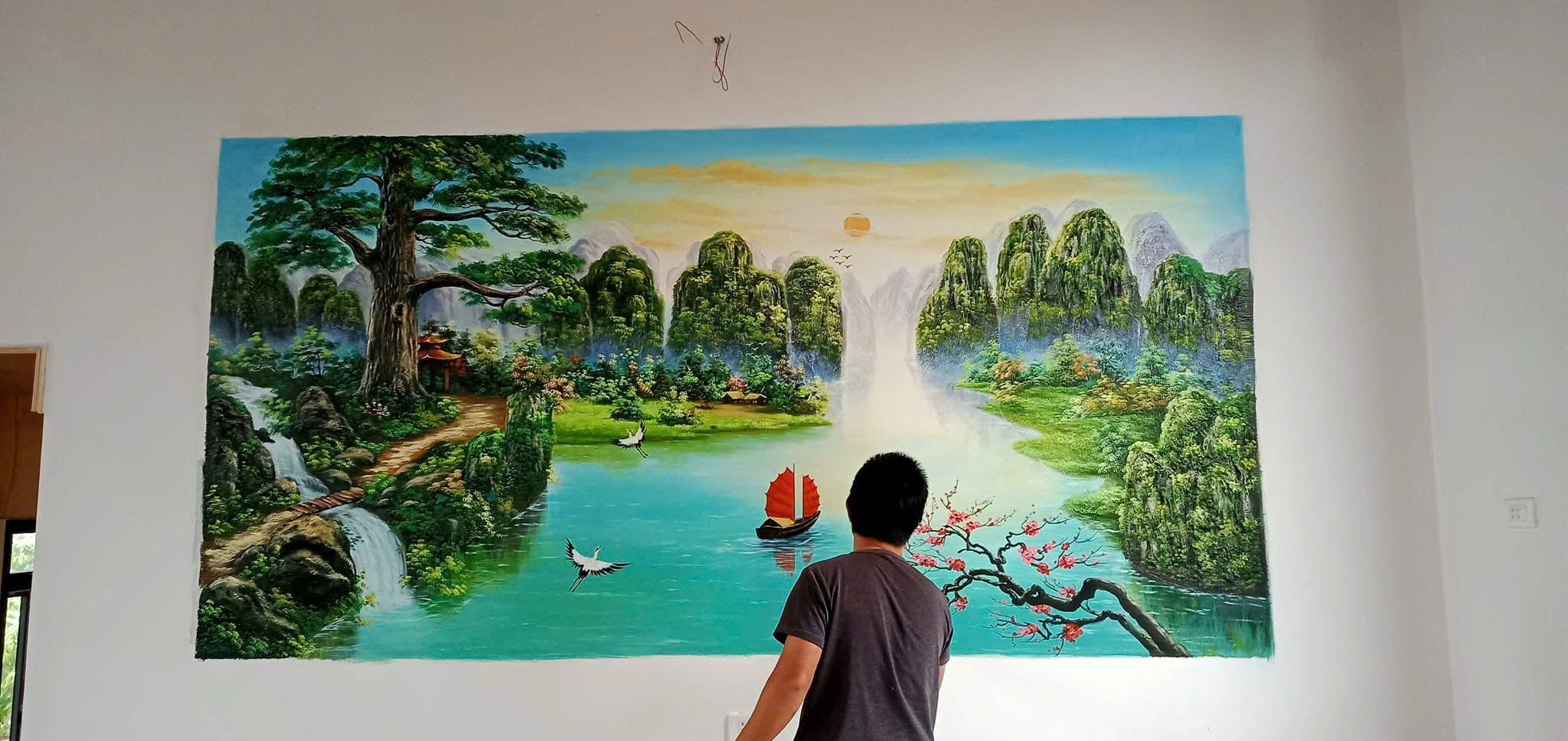 Vẽ tranh tường theo yêu cầu cá nhân