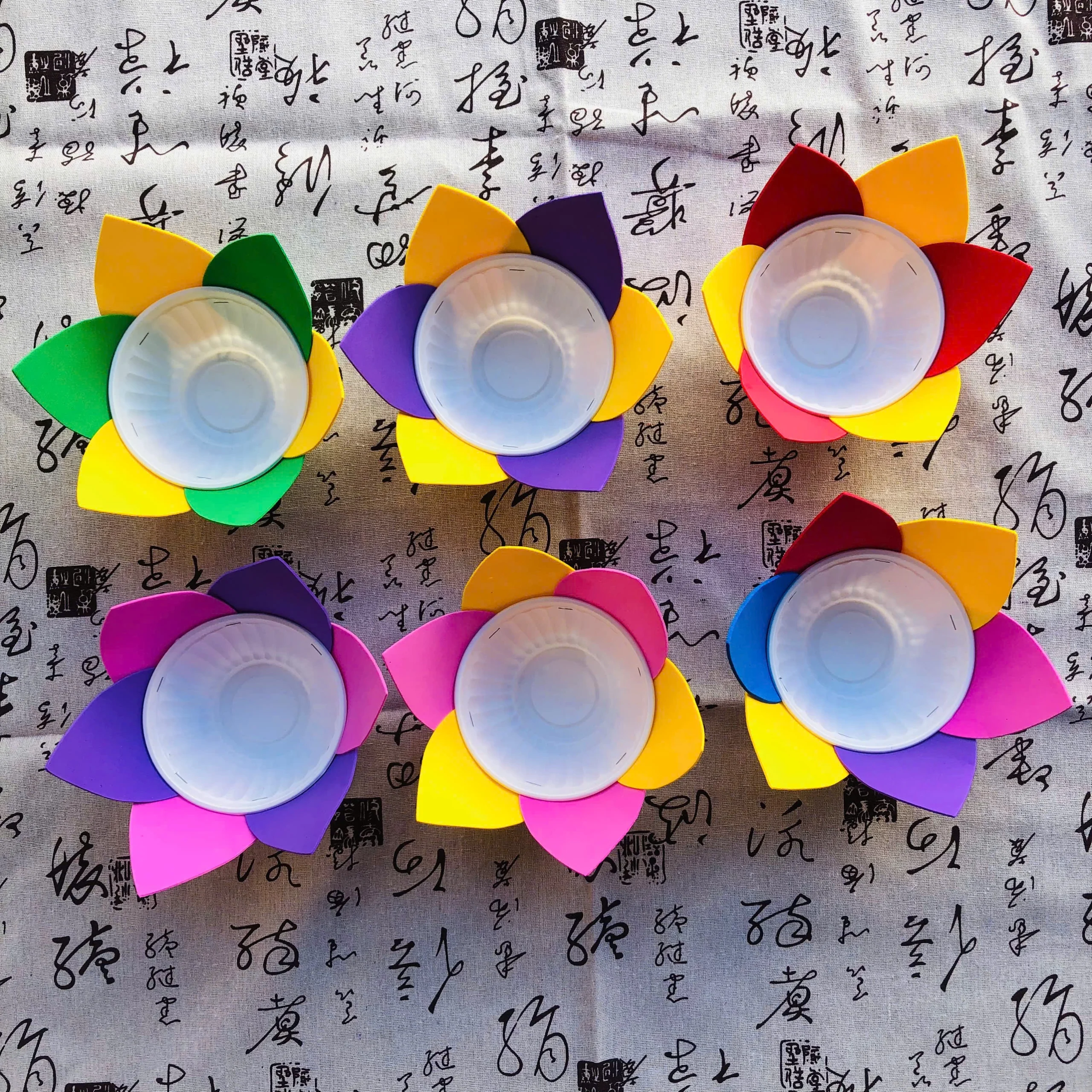 Đèn Hoa Đăng Ngũ Sắc Xuyên Sáng Giá Rẻ Chỉ Từ 3K