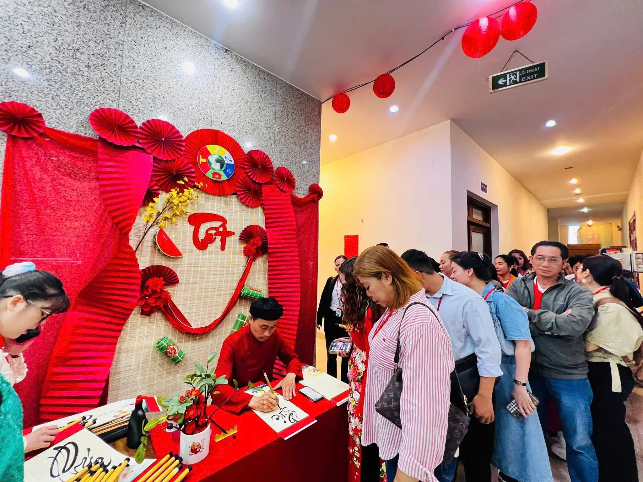 Thư pháp Tết sáng tạo