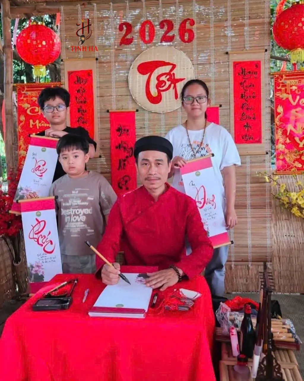 Gian hàng ông đồ thư pháp được setup tại sự kiện