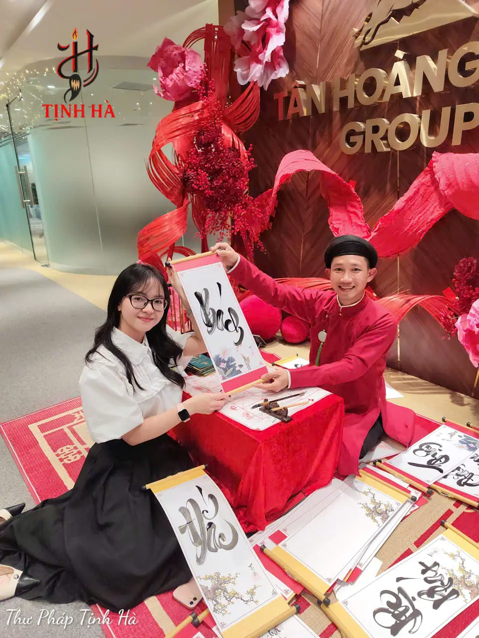 Nét chữ ông đồ thư pháp viết tặng khách tại sự kiện TPHCM
