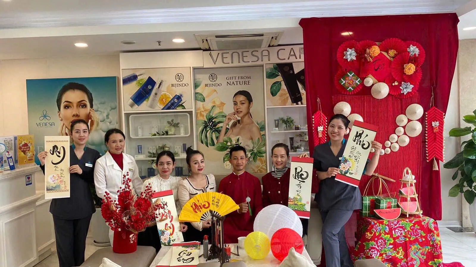 Dịch Vụ Ông Đồ Viết Thư Pháp Sự Kiện Tiệc Tất Niên Công Ty