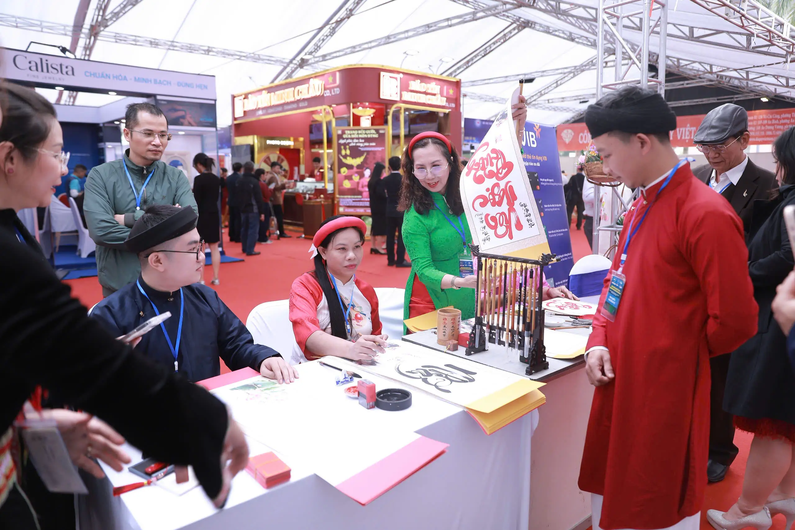 Ông đồ viết thư pháp tại sự kiện, dịch vụ cho thuê ông đồ viết thư pháp tại Hà Nội